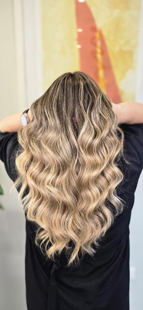 Loiro Platinado Longo